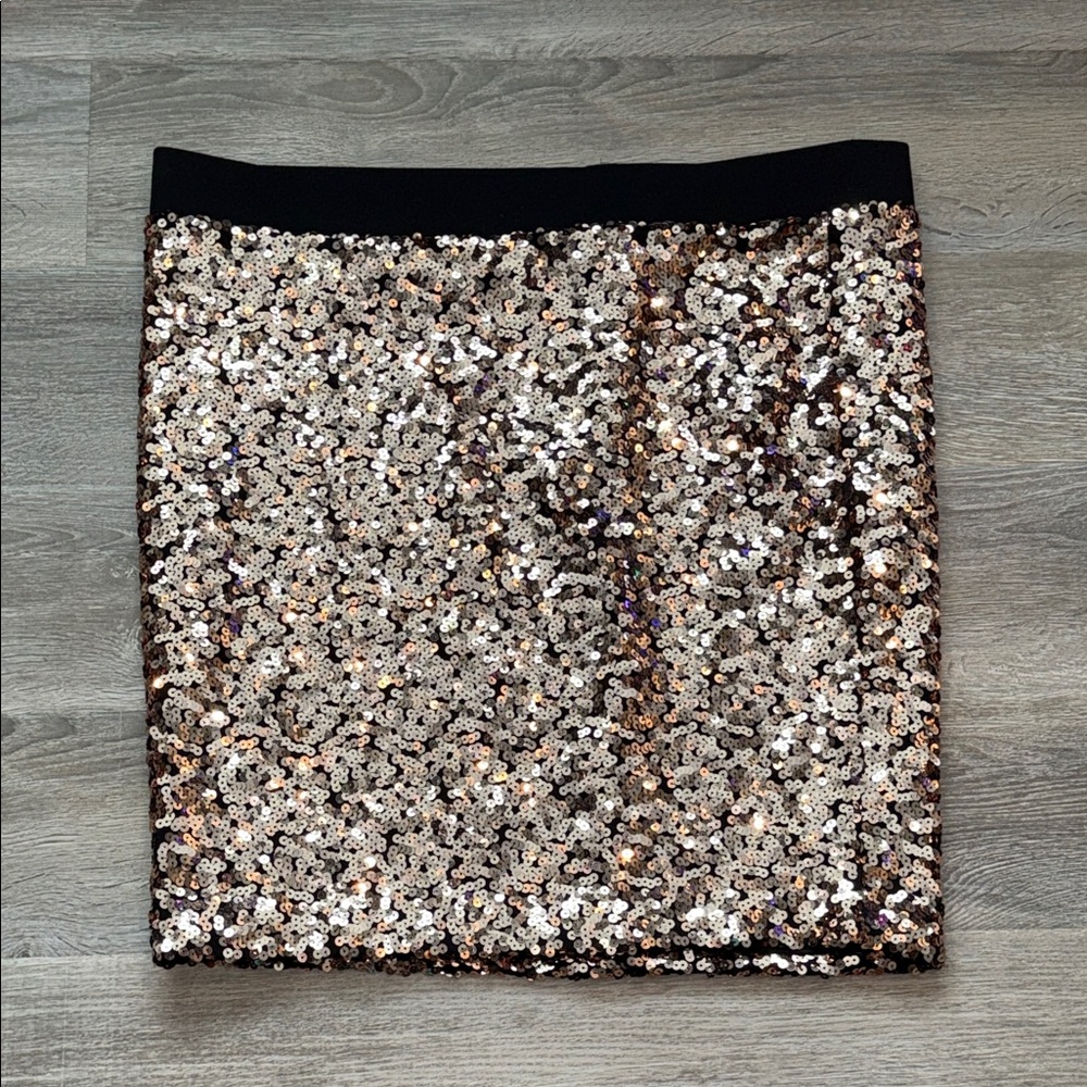 Torrid metallic all over sequin pull on stretchy mini skirt 2X 18-20 party